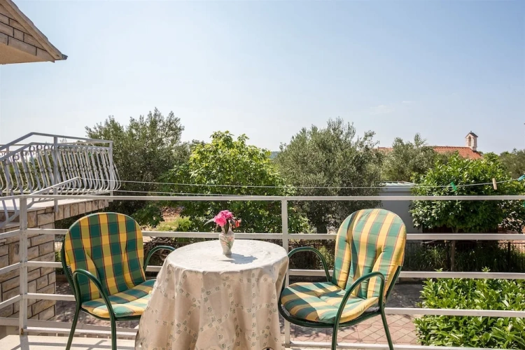 Apartment with balcony