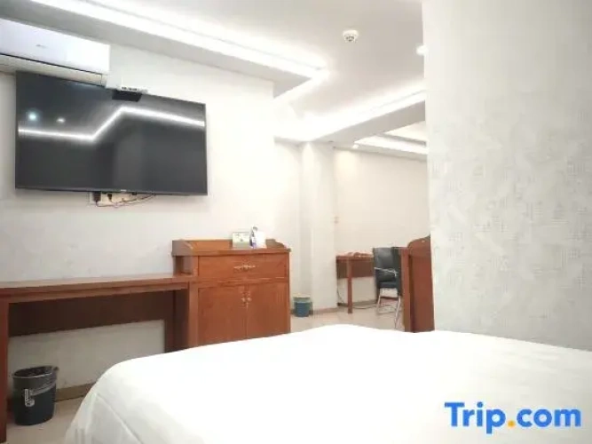 Standard Twin Family room