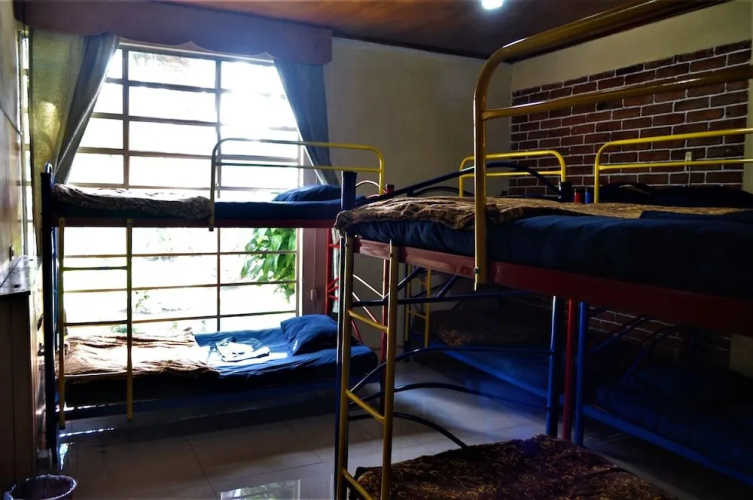 Hostal Dulces Sueños - Hostel