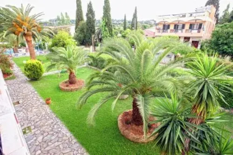 Zefiros Apartments