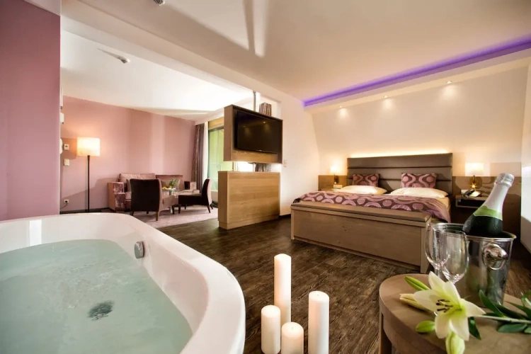 Suite with balcony