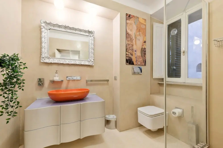 Monserrato Design Apartment in Navona