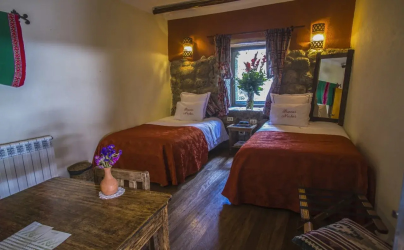ARQUEOLOGO EXCLUSIVE SELECTION - Casa Peralta
