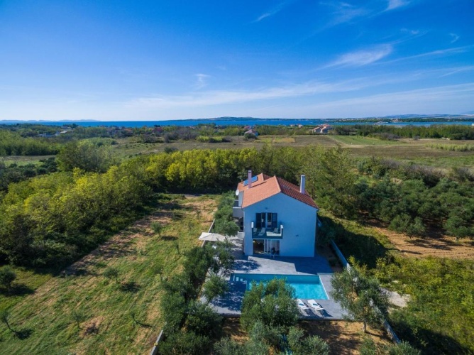 Deluxe Villa