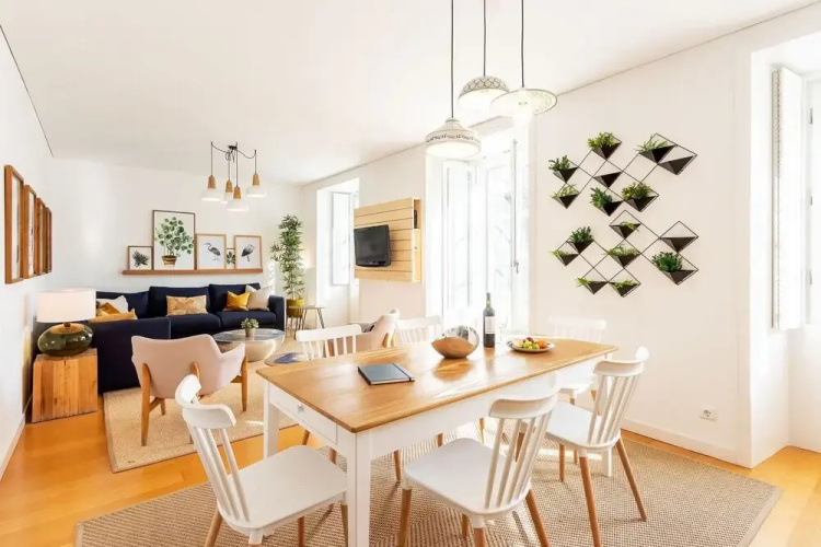 JOIVY Chiado Self Check-In 2-BR Flat w/Parking