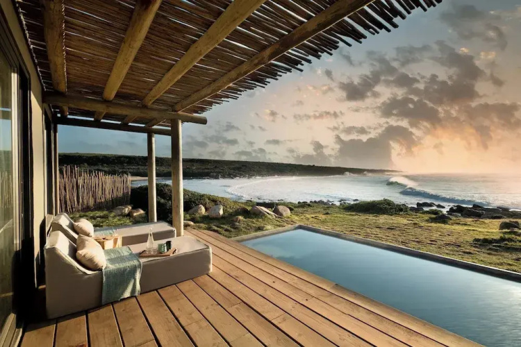 GweGwe Beach Lodge