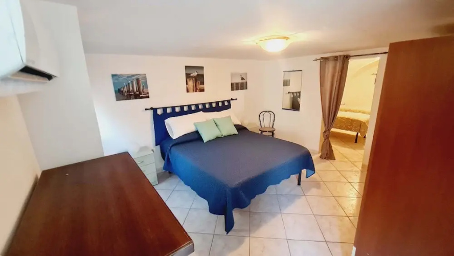 Ambra House