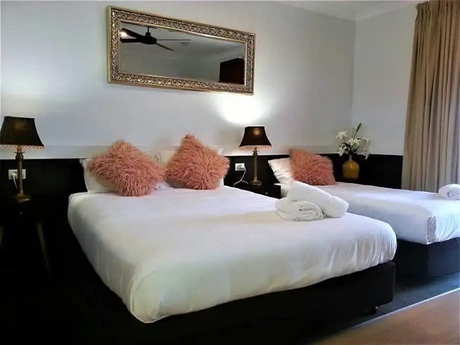 Standard Double room with view