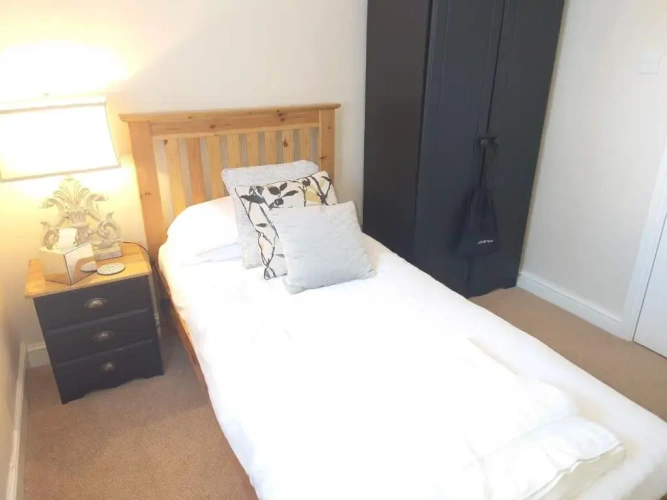 Standard Double Basement room