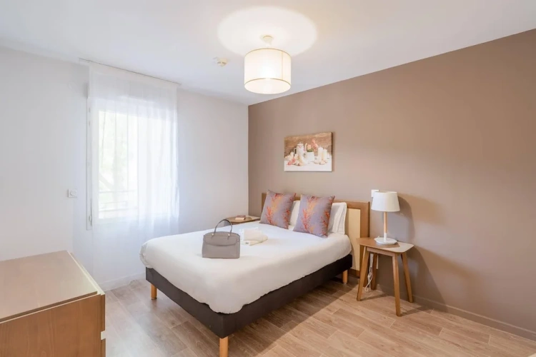 1 Bedroom Apartment