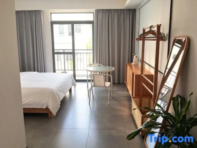Standard Double room with pool view