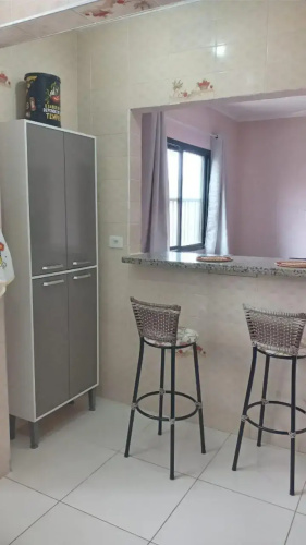 Apartamento com Internet e garagem FREE ! PRAIA GRANDE