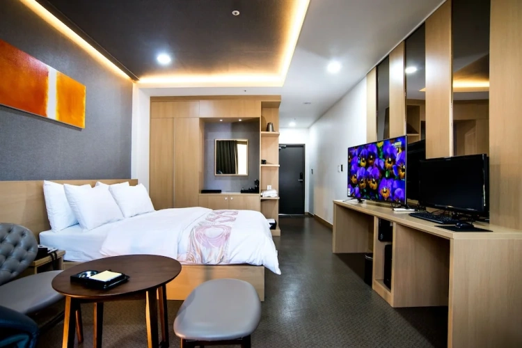 Deluxe Single room