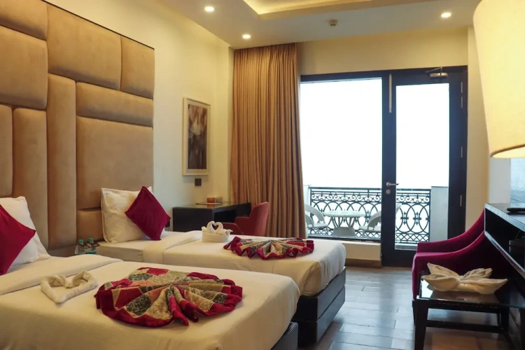 Deluxe Double room with view