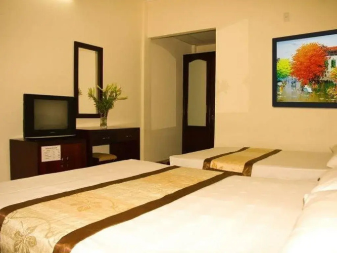 Truong Phu Hotel