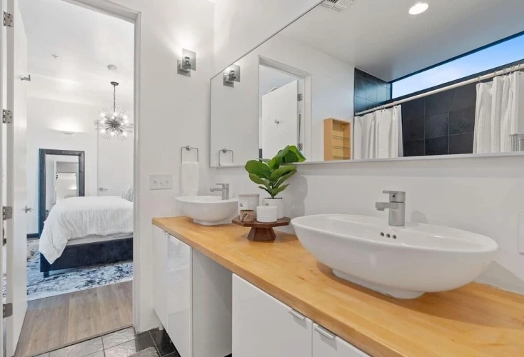 2 Bedrooms Deluxe room with city view