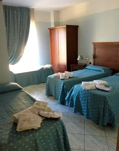Standard Quadruple room