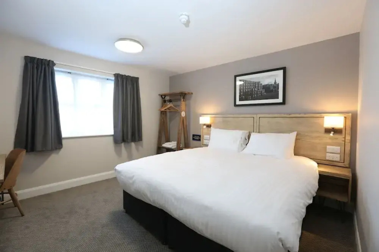 Green Lodge, Wirral by Marston's Inns
