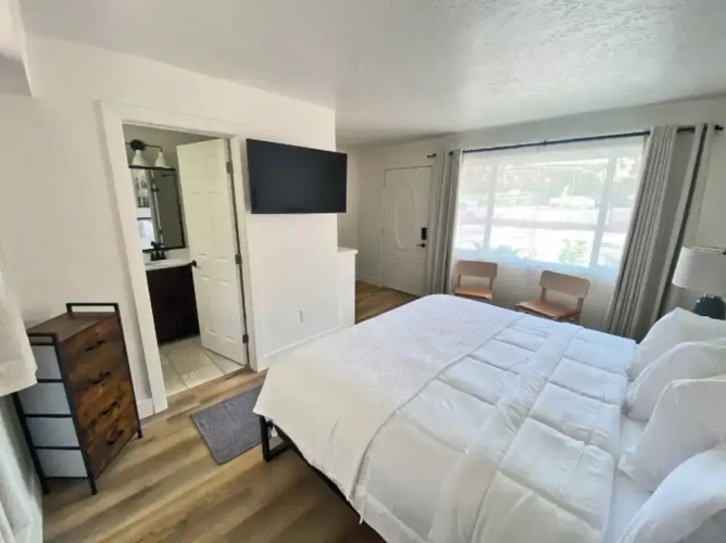 89 & Nine Motel