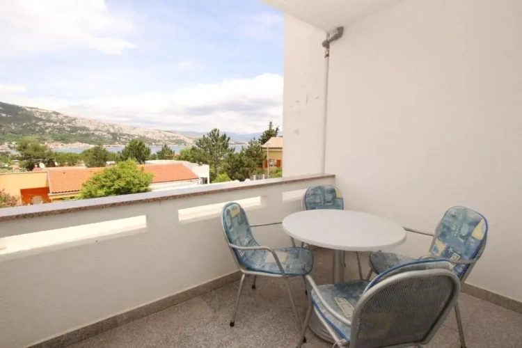 1 Bedroom Apartment with balcony and with sea view