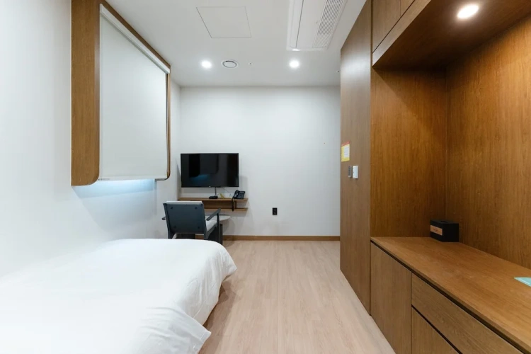 Guest rooms
