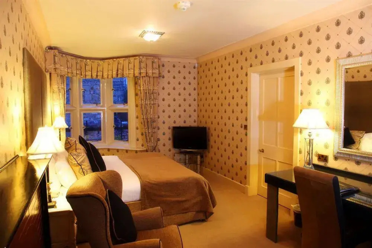 The Castle Hotel