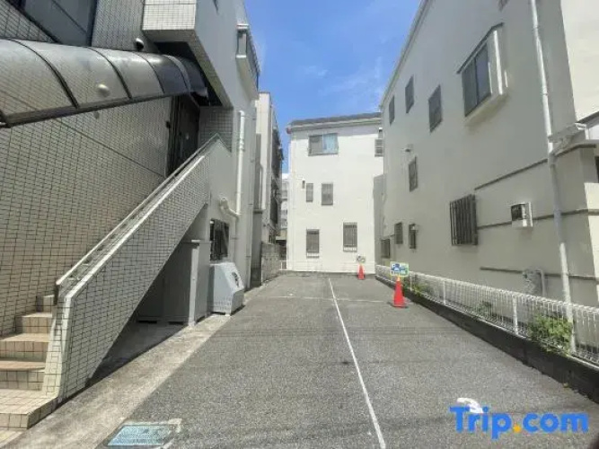 Modern Tokyo Suites