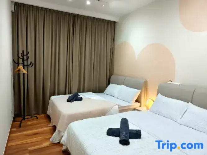 1 Bedroom Apartment with pool view