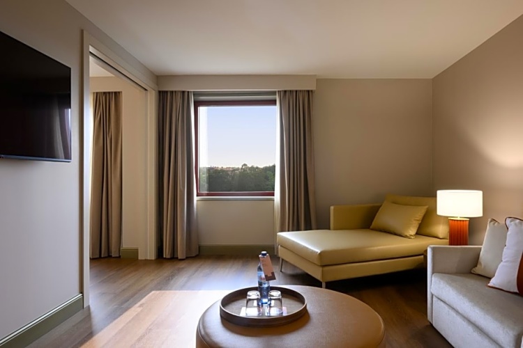 Quadruple Suite