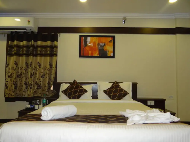 Treebo Trip Jade Blue Suites