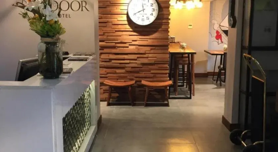 D'Door Hotel