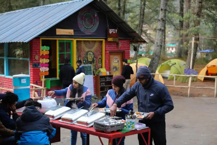 Himtrek Riverside Camps, Kasol