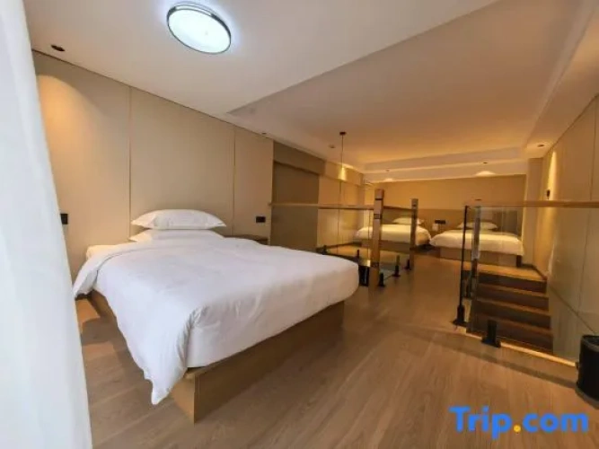 Triple Duplex Apartment