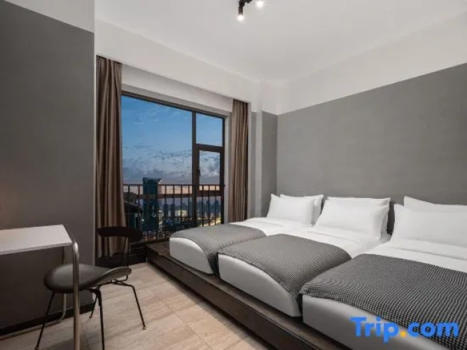 Privilege Quintuple Suite