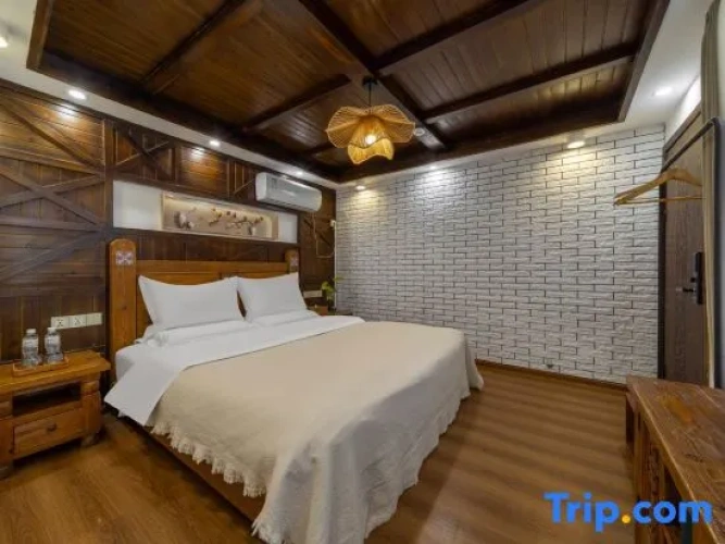 Standard Double room with courtyard view
