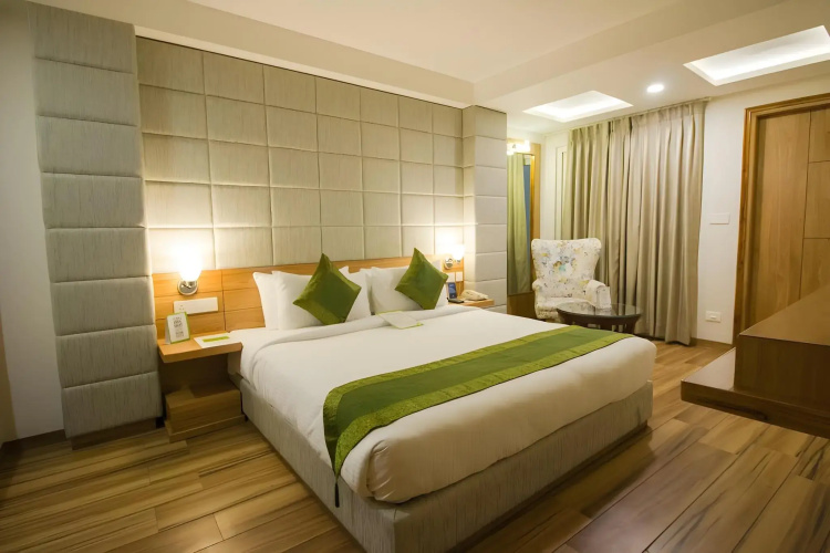 Glades Hotel