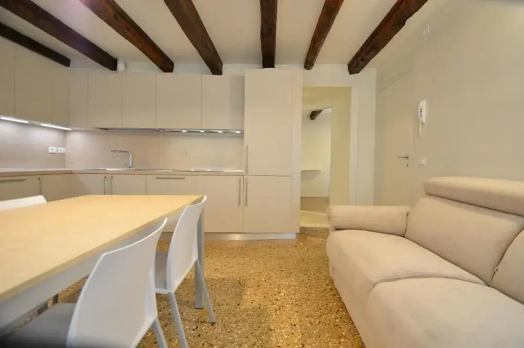 Dimora Frari
