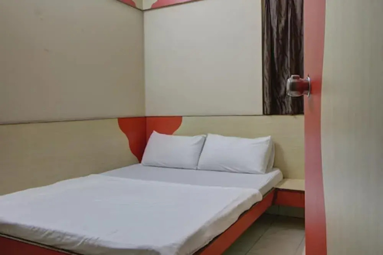 Hotel Vasavi Residency