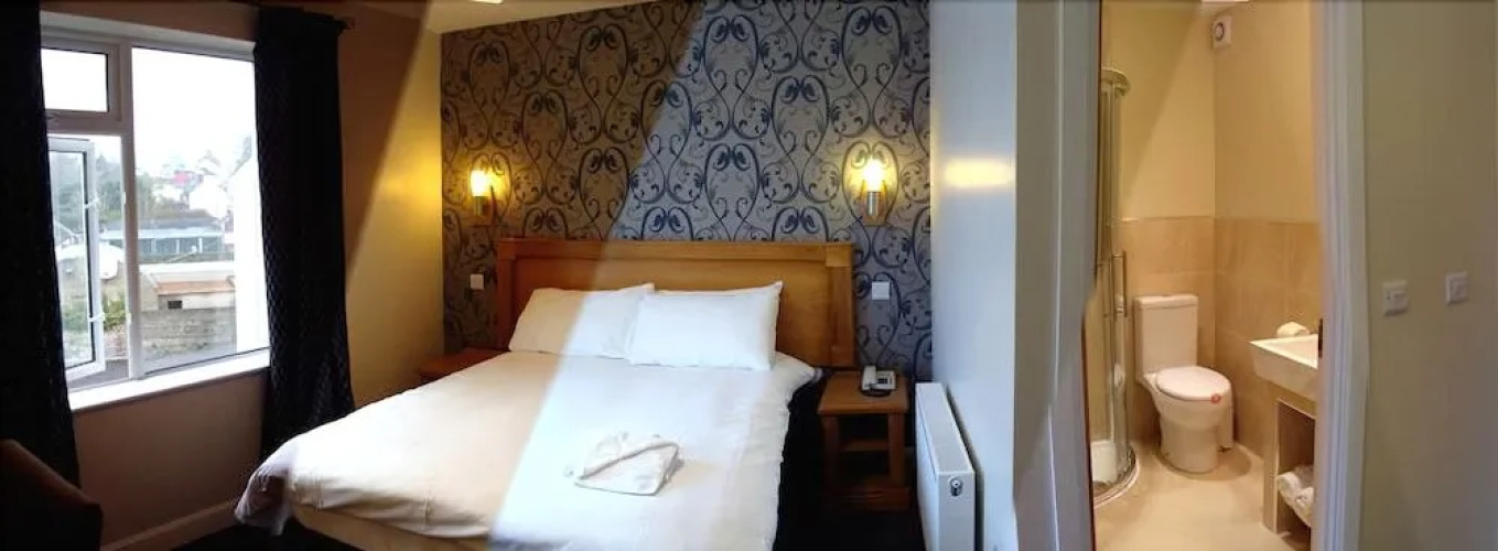 Creighton Hotel
