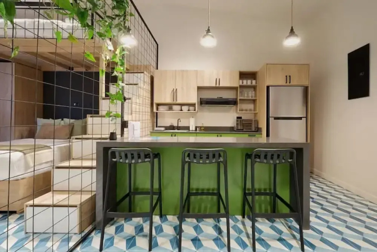 w Comfy Loft in Santa Ana