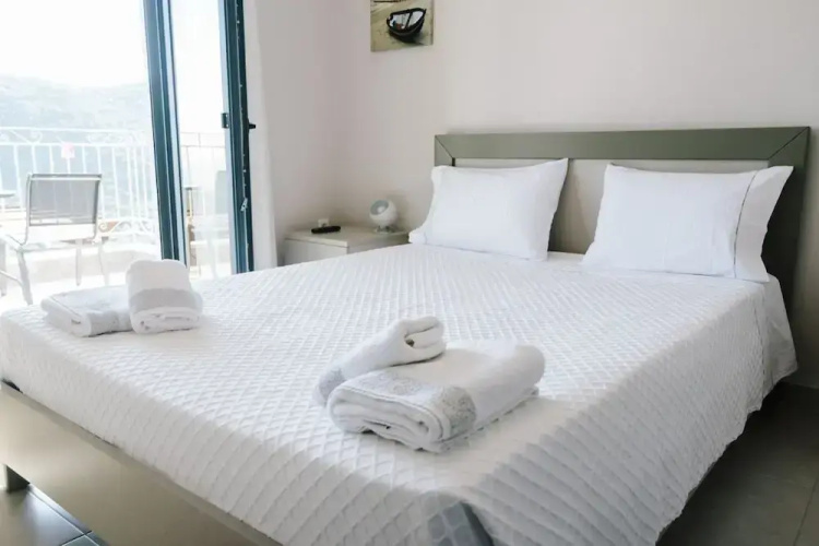 Villa Mons & Mare