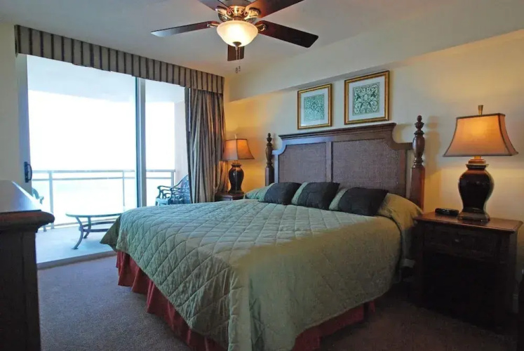 Bahama Sands 702