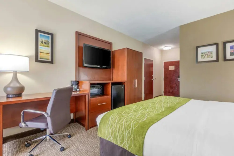 Comfort Inn
