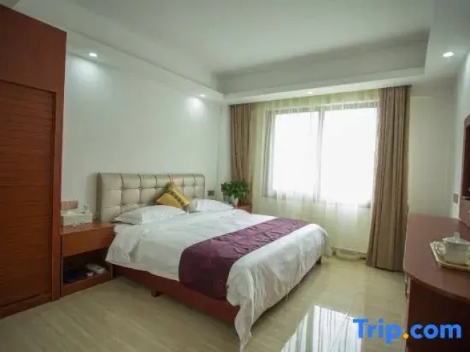 2 Bedrooms Double Suite