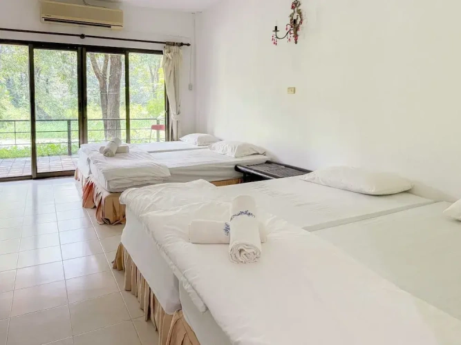 Standard Twin Family room with balcony