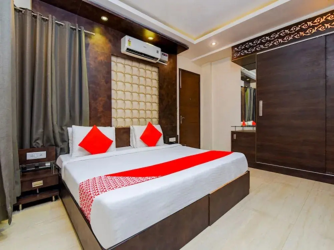 OYO Flagship 757 Blite Golf course road