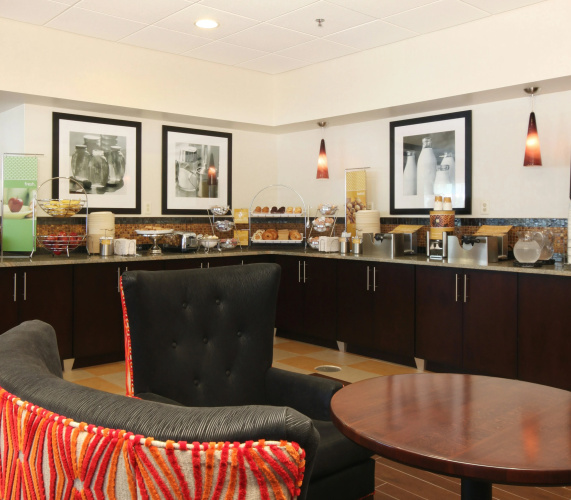 Hampton Inn Champaign/Urbana photo 26