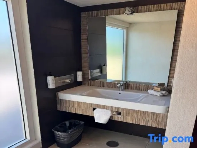 Quadruple Suite