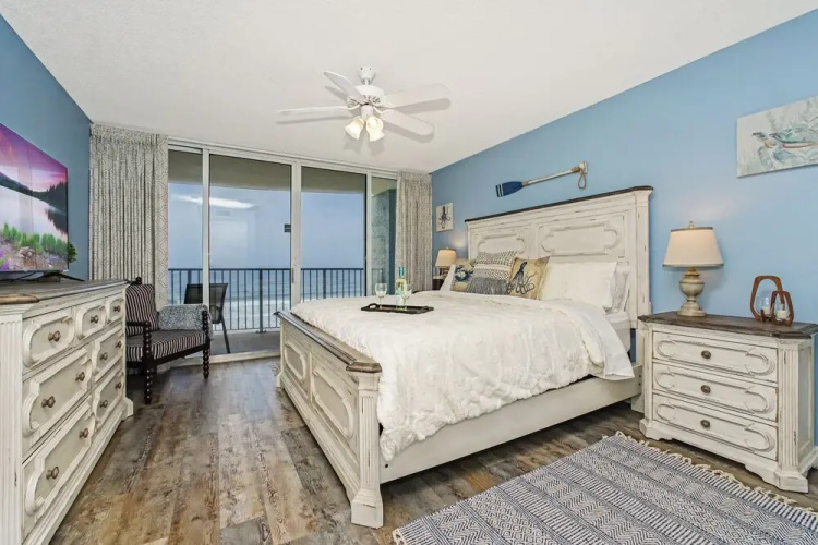 Long Beach 4- 402 - 1931168