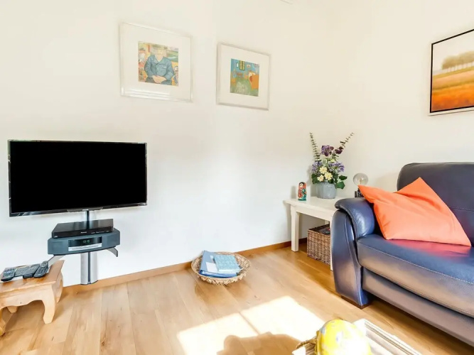 A Forest Villa With Spacious Garden And A View Over The Meadows